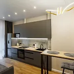 1br Panoramic Rooftop & Sea View דירה אודסה