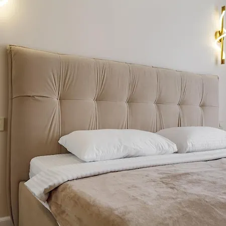 Lägenhet 1br Panoramic Rooftop & Sea View Odessa